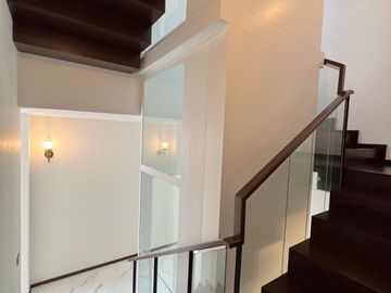 4 Bedroom Condo for sale at The Primary V