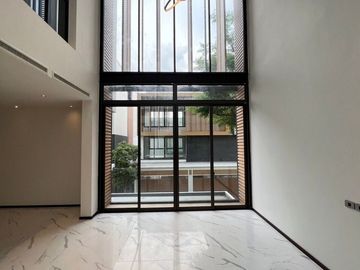 4 Bedroom Condo for sale at The Primary V