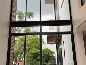 4 Bedroom Condo for sale at The Primary V