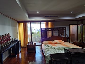 3 Bedroom 3 Bathroom condo for sale