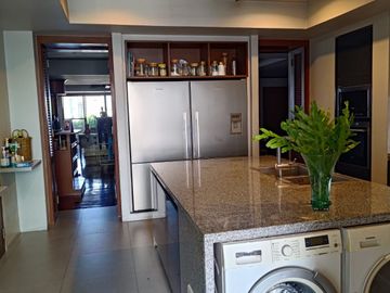 3 Bedroom 3 Bathroom condo for sale