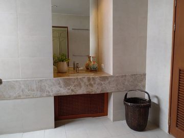 3 Bedroom 3 Bathroom condo for sale