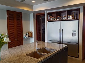 3 Bedroom 3 Bathroom condo for sale