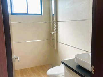 Venta Departamento 3D nuevo en oportunidad, 160 m² Quito Tenis.