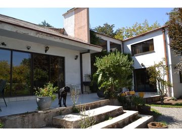 Casa para familia o empresa - Amplio Terreno Metro Los Dominicos