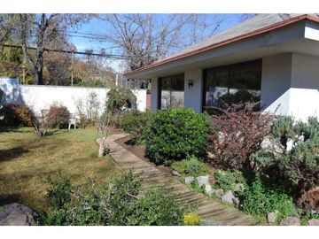 Casa para familia o empresa - Amplio Terreno Metro Los Dominicos