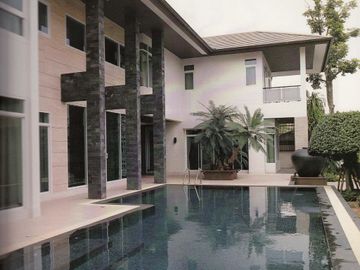 Stylish 2-story luxury single house for sale