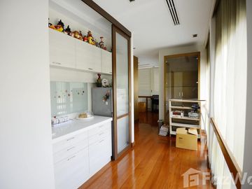Stylish 2-story luxury single house for sale