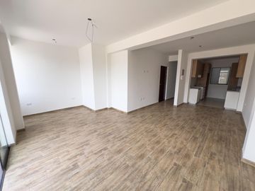 SE VENDE DEPAS EN ESTRENO FRENTE A PARQUE