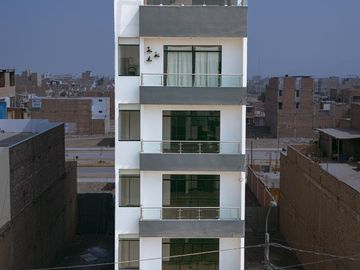 SE VENDE DEPAS EN ESTRENO FRENTE A PARQUE