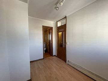 GRAN DEPARTAMENTO EN BARRIO ORIENTE