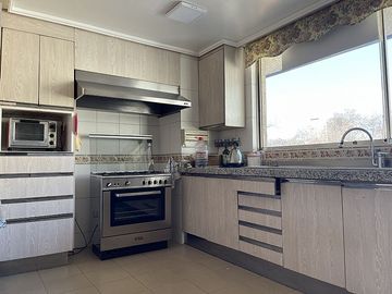 GRAN DEPARTAMENTO EN BARRIO ORIENTE