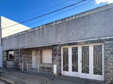 Casa -Casa en Venta Tolosa La Plata