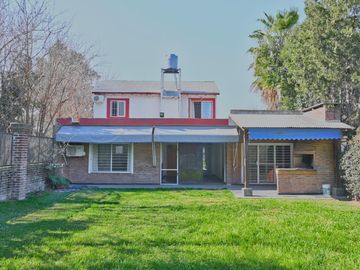 Casa en Funes
