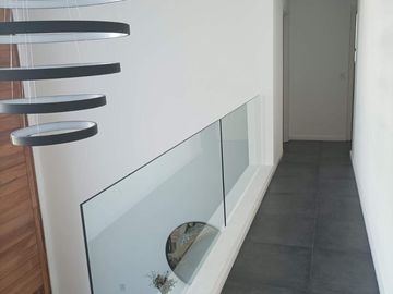 Casa de cinco ambientes con jardin y piscina en Greenville Barrio Cerrado Hudson
