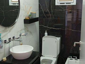 Casa de cinco ambientes con jardin y piscina en Greenville Barrio Cerrado Hudson
