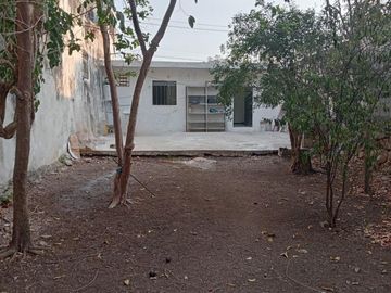 CASA DE UNA PLANTA EN VENTA EN EL CENTRO, MÉRIDA, CERCA DEL PARQUE DE LA ERMITA