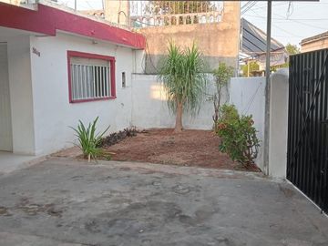 CASA DE UNA PLANTA EN VENTA EN EL CENTRO, MÉRIDA, CERCA DEL PARQUE DE LA ERMITA