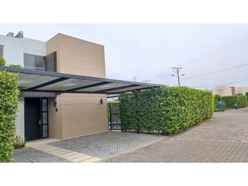 RICAURTE CUNDINAMARCA - VENTA DE CASA DE DESCANSO