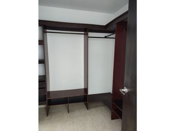 SE VENDE APARTAMENTO RIOMAR
