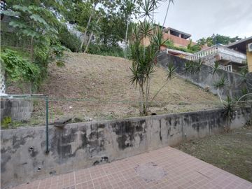 CASA DUPLEX EN VENTA EN BRISAS DEL GOLF PANAM