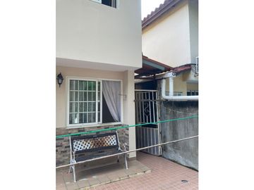 CASA DUPLEX EN VENTA EN BRISAS DEL GOLF PANAM
