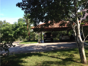 CHITRE / CASA DE CAMPO / 4300 M2 / CON CASA DE HUESPED