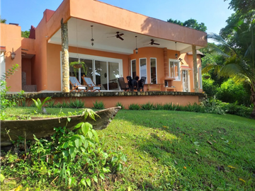 ARCHIPELAGO DE LAS PERLAS / ISLA SABOGA / FRENTE AL MAR / 2000 M2