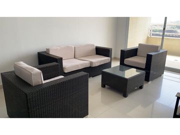 Vendo o alquilo apartamento en Altamira Gardens