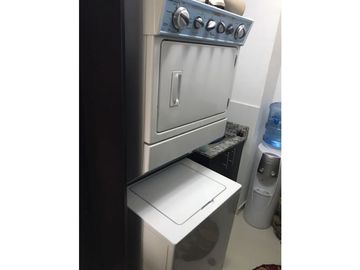 Vendo o alquilo apartamento en Altamira Gardens