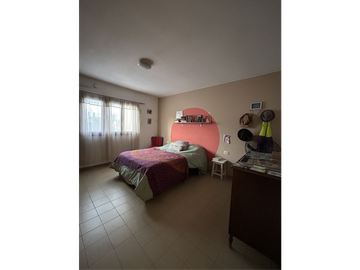 VENTA-CASA 2 DORM MAS DEPARTAMENTO-B° JUNIORS
