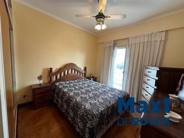 Semipiso en venta en Berazategui Este