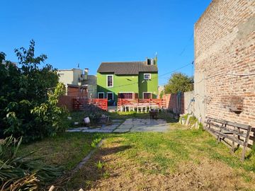 Venta casa  6 amb c/pilteta La Plata -VILLA ELVIRA