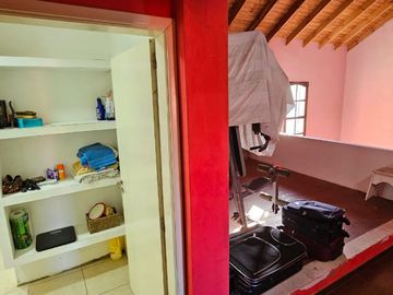 Venta casa  6 amb c/pilteta La Plata -VILLA ELVIRA