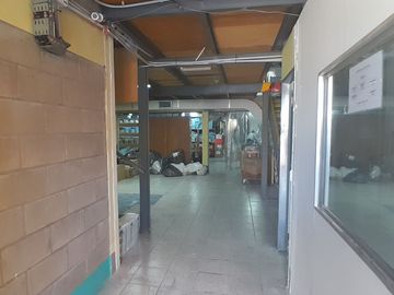 ALQUILA Ituzaingó Depósito Galpón 2 plantas 640m2