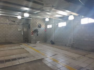 ALQUILA Ituzaingó Depósito Galpón 2 plantas 640m2