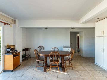 VENTA DEPARTAMENTO MORON 3 AMBIENTES / 2 COCHERASS