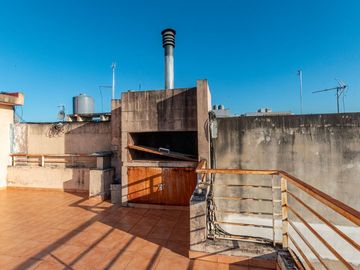 VENTA DEPARTAMENTO MORON 3 AMBIENTES / 2 COCHERASS