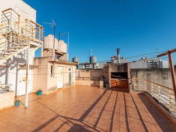 VENTA DEPARTAMENTO MORON 3 AMBIENTES / 2 COCHERASS