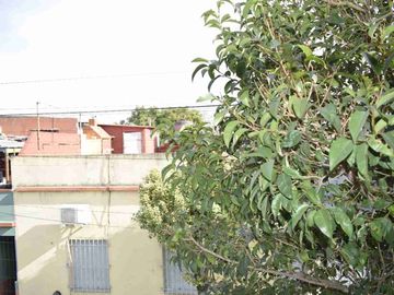 Venta Casa 4 Ambientes Patio y Cochera Barracas