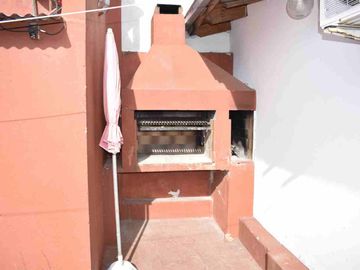Venta Casa 4 Ambientes Patio y Cochera Barracas