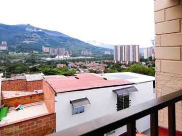 CASA en VENTA en Bello Casa de dos niveles Estacion Primera