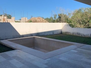 Venta Casa Privada Oasis Yucatán Country Club en Mérida, Yucatán