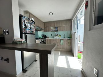 VENTA CASA FRACC. LA JOYA, TOLUCA, MÉXICO