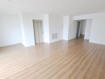 VENTA DEPARTAMENTO TRIPLEX EN MIRAFLORES