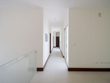 Casa en venta en carretera nacional / Laderas de Caranday