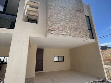 CASA EN VENTA MÉRIDA, EN SANTA RITA CHOLUL