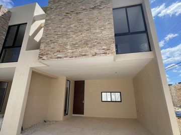 CASA EN VENTA MÉRIDA, EN SANTA RITA CHOLUL