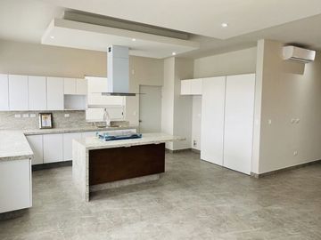 Casa en Venta, Estricta Seguridad, Zona Sur, Monterrey, Nuevo León