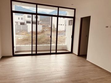 Casa en Venta, Estricta Seguridad, Alamo Sur, Santiago Nuevo León